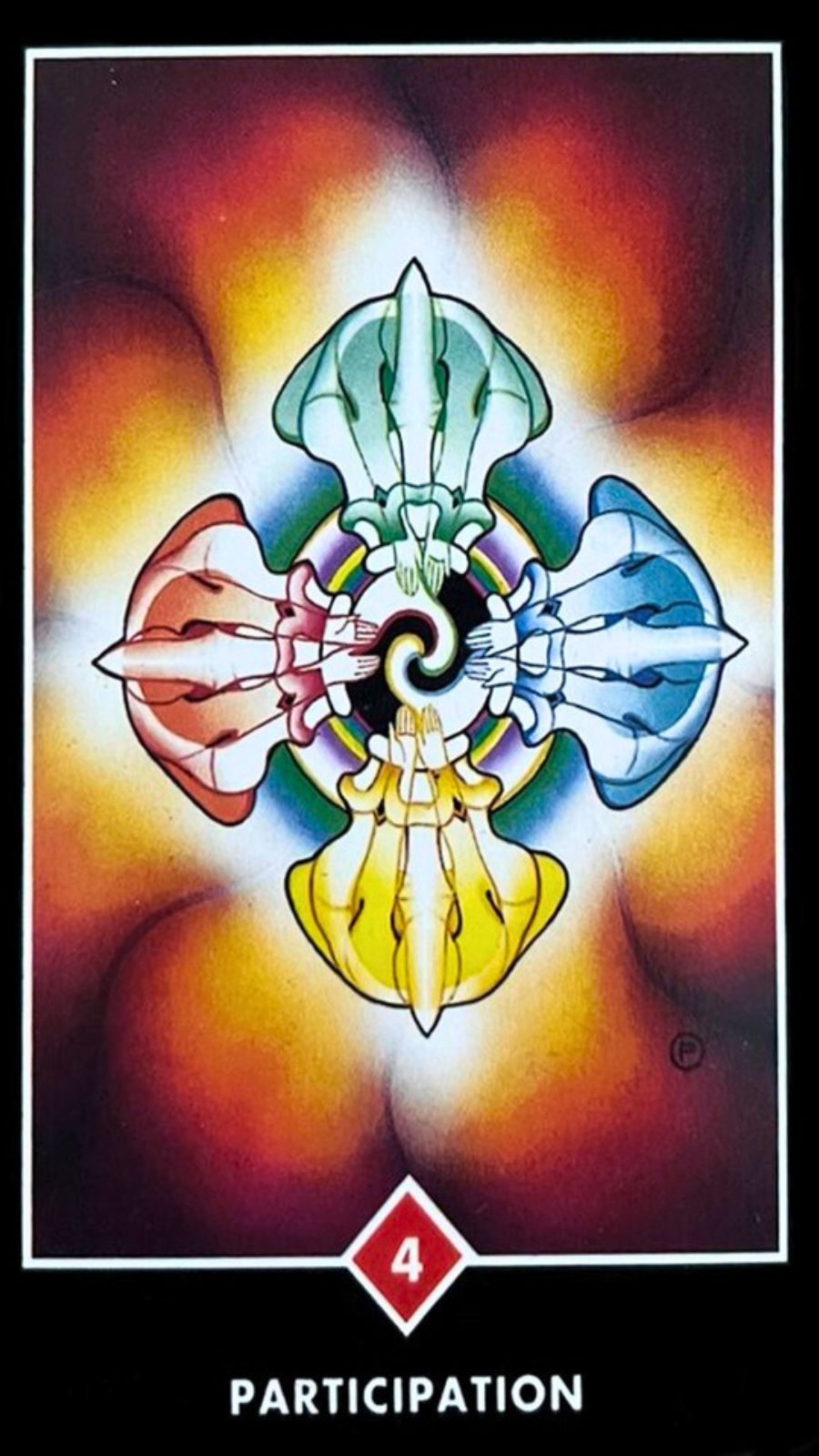A imagem central dessa carta � uma mandala composta por quatro figuras humanas. Cada uma delas mant�m a m�o esquerda voltada para cima, numa postura de receptividade, e a m�o direita voltada para baixo, numa atitude de doa��o. Esta simbologia refor�a a ideia do equil�brio entre dar e receber, ressaltando a import�ncia da reciprocidade e da partilha em qualquer rela��o ou comunidade. No centro da mandala formada pelas figuras, aparece o 