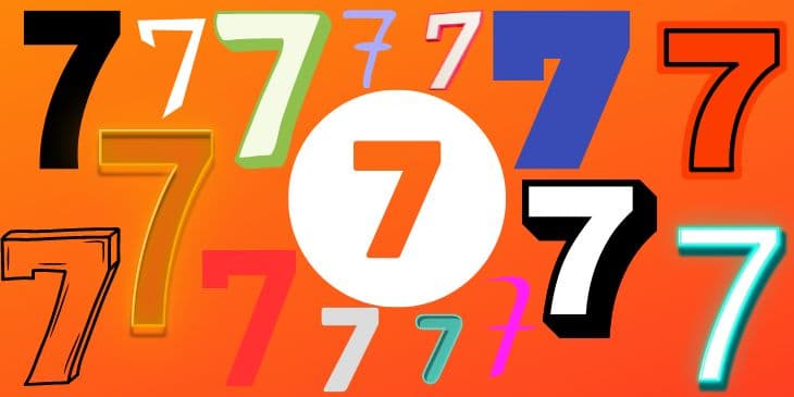 varios numeros 7 em diferentes formatos e cores em um fundo laranja