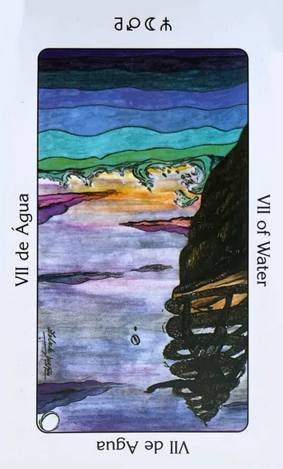 uma carta do tarot dos orixas em cima de uma mesa com varias outras cartas rosas espalhadas pela mesa