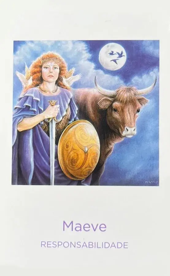 a deusa maeve com sua espada e escudo na m�o, dois passaros brancos no ombro, um vestido azul e uma linda coroa na cabe�a com um boi marrom ao seu lado.