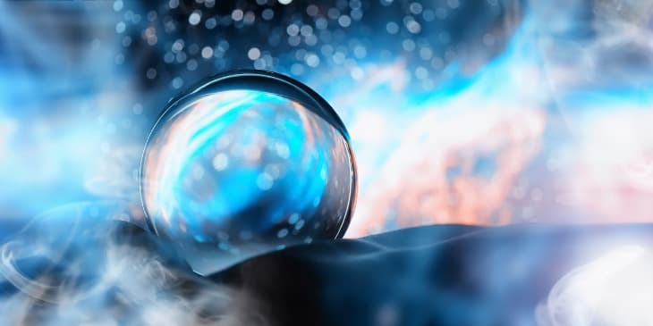 uma bola de cristal para ver o futuro