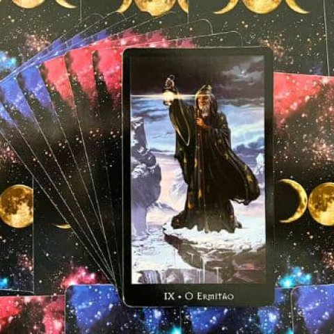 Tarot das Bruxas - O Ermit�o: Significado e interpreta��o desse Or�culo - Or�culos Web