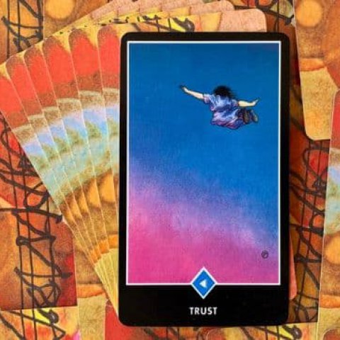 Tarot Zen Osho - Confian�a (Cavaleiro da �gua): Significado e interpreta��o da carta - Or�culos Web