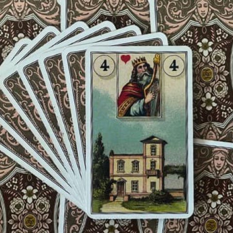 Baralho Cigano - A Casa: Significado e interpreta��o da Carta 4 - Or�culos Web