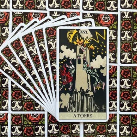 Tarot Rider Waite - A Torre (Carta 16): Descubra o Significado e interpreta��o da carta - Or�culos Web