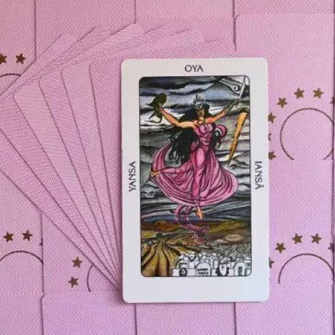Tarot Sagrado dos Orix�s - Ians� ou Oi�: Significado e interpreta��o da carta - Or�culos Web.
