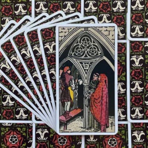 Tr�s de Ouros - Tarot Rider Waite: Descubra o Significado e Interpreta��o desse Arcano Menor - Or�culos Web.