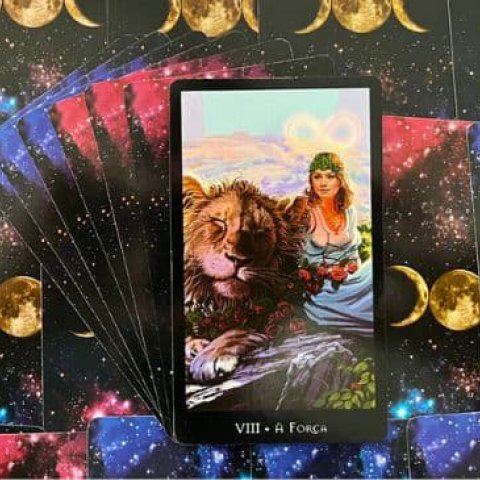 Tarot das Bruxas - A For�a: Significado e interpreta��o desse Or�culo - Or�culos Web