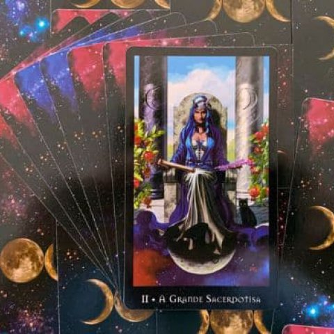Tarot das Bruxas - A Grande Sacerdotisa: Significado e interpreta��o desse Or�culo - Or�culos Web