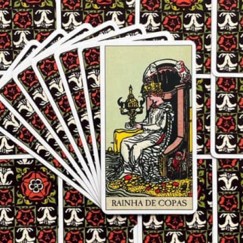 Rainha de Copas - Tarot Rider Waite: Descubra o Significado e Interpreta��o desse Arcano Menor - Or�culos Web.