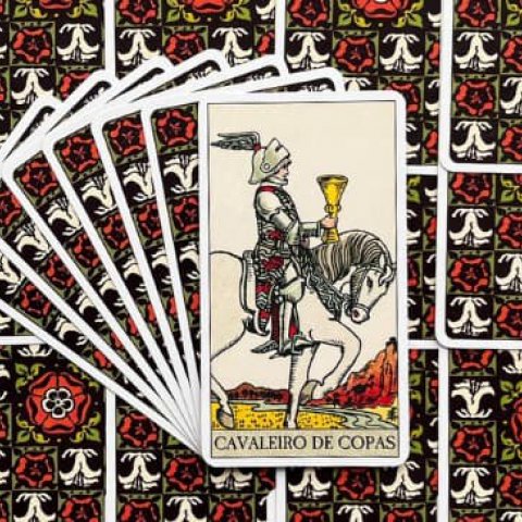 Cavaleiro de Copas - Tarot Rider Waite: Descubra o Significado e Interpreta��o desse Arcano Menor - Or�culos Web.