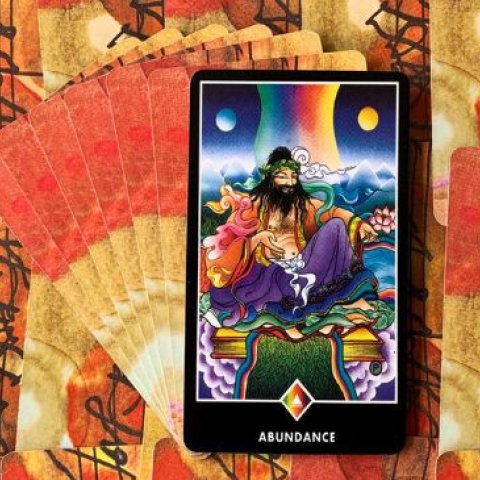 Tarot Zen Osho - Abund�ncia (Rei do Arco-�ris): Significado e interpreta��o da carta - Or�culos Web