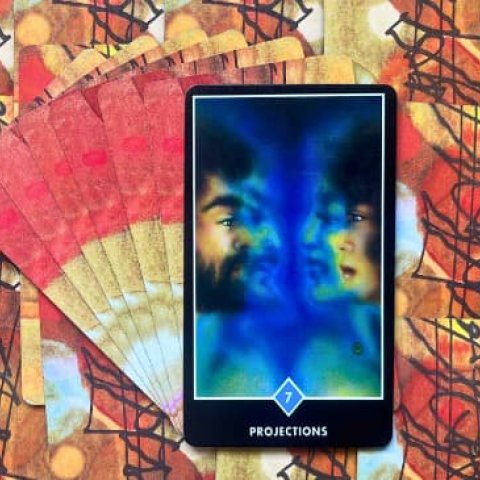 Tarot Zen Osho - Proje��es (7 de Copas): Significado e interpreta��o da carta - Or�culos Web