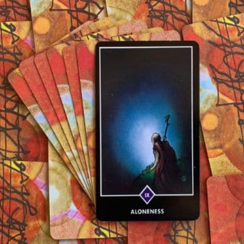 Tarot Zen Osho - Solitude (O Eremita):  Significado e interpreta��o da carta - Or�culos Web
