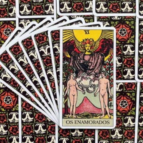 Tarot Rider Waite - Os Enamorados (Carta 6): Descubra o Significado e interpreta��o da carta - Or�culos Web