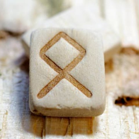 Qual o Significado da Runa 24 Othala (O)? - Or�culosweb