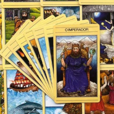 Tarot Mitol�gico - O Imperador (Carta 4): Significado e interpreta��o da carta - Or�culos Web.