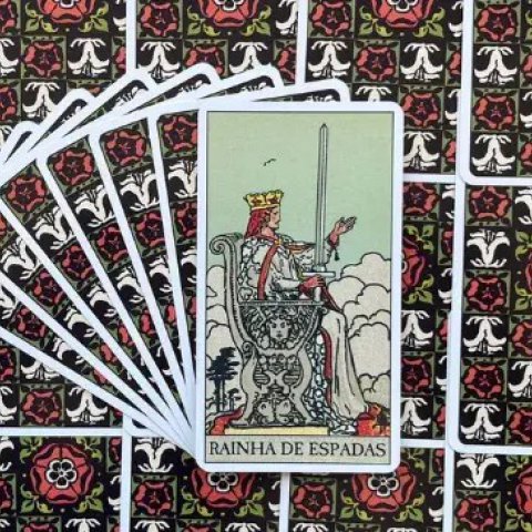 Rainha de Espadas - Tarot Rider Waite Descubra o Significado e Interpreta��o desse Arcano Menor - Or�culos Web.