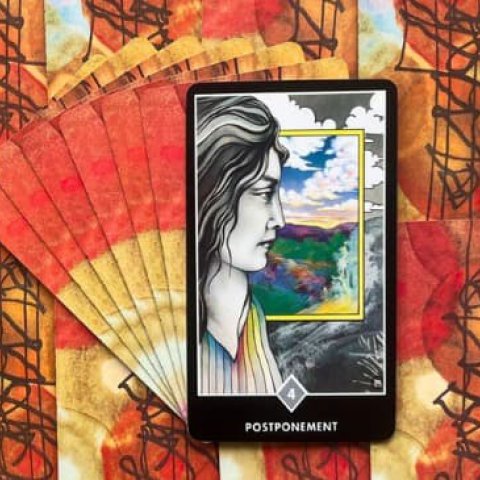Tarot Zen Osho - Adiamento (4 de Espadas): Significado e interpreta��o da carta - Or�culos Web