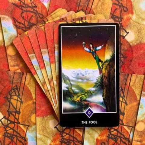 Tarot Zen Osho - O Bobo (O Louco): Significado e interpreta��o da carta - Or�culos Web