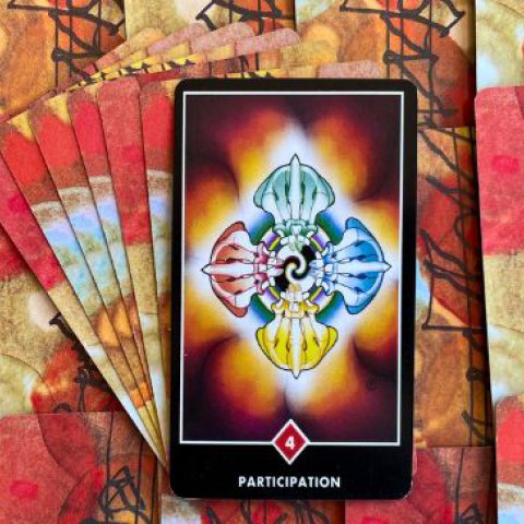 Tarot Zen Osho - Participa��o (4 de Paus): Significado e interpreta��o da carta - Or�culos Web.