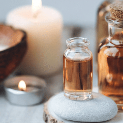 Aromaterapia: O Que �, Como Funciona e seus Benef�cios - Or�culosweb