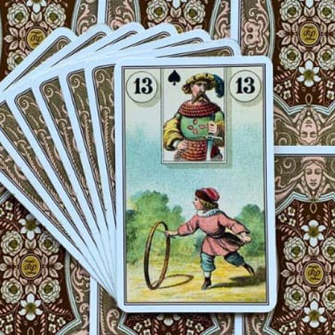 Baralho Cigano - A Crian�a: Significado e interpreta��o da Carta 13 - Or�culos Web